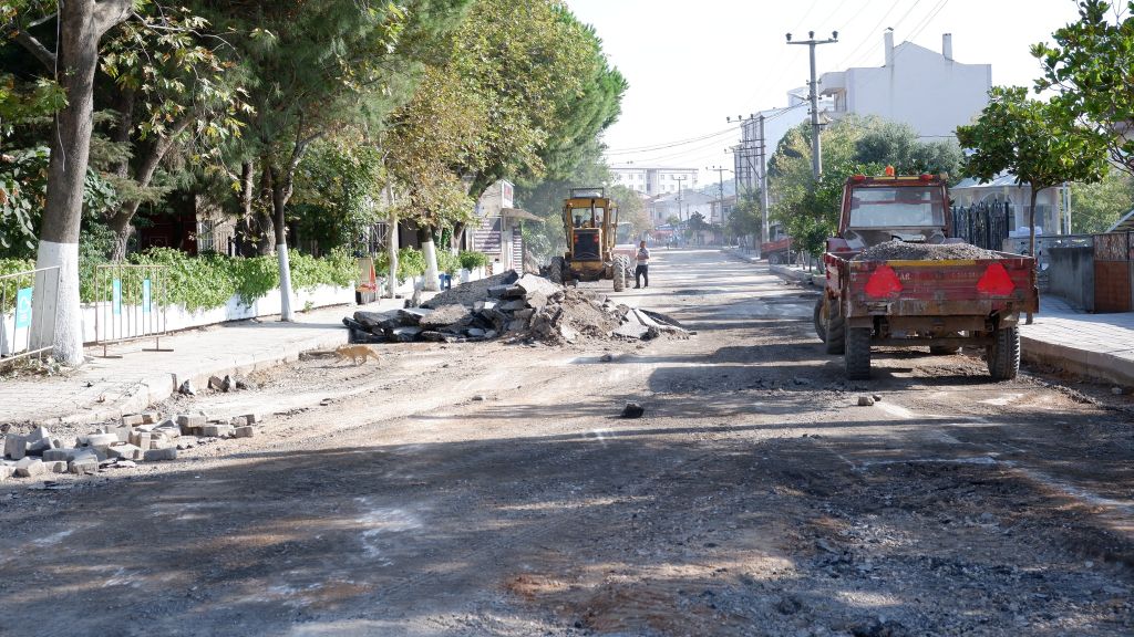 Susurluk’ta Yollar Baştan Sona Yenilendi 561265016 1379621397500397 4783584418378040089 n - Marmara Bölge Gazetesi