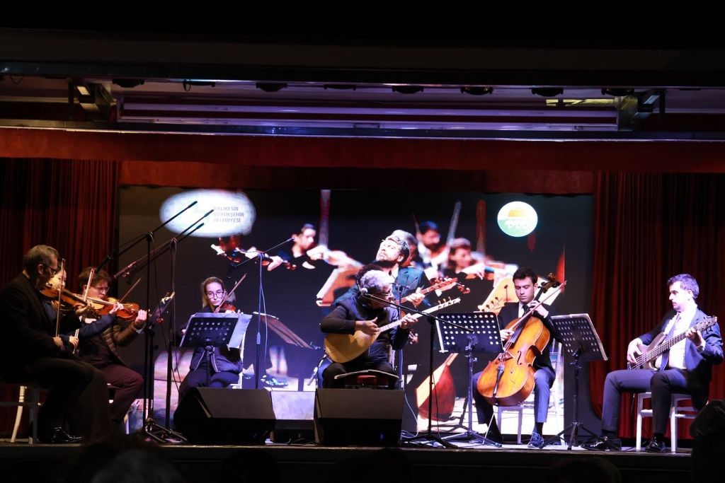 Marmara Adalar Belediyesi’nin ev sahipliğinde, Balıkesir Büyükşehir Belediyesi’nin katkılarıyla düzenlenen
