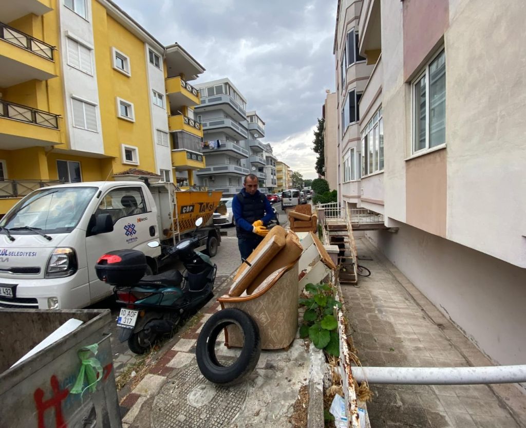 Balıkesir Altıeylül Belediyesi, Çöp Taksi hizmetiyle vatandaşlardan gelen kaba atık