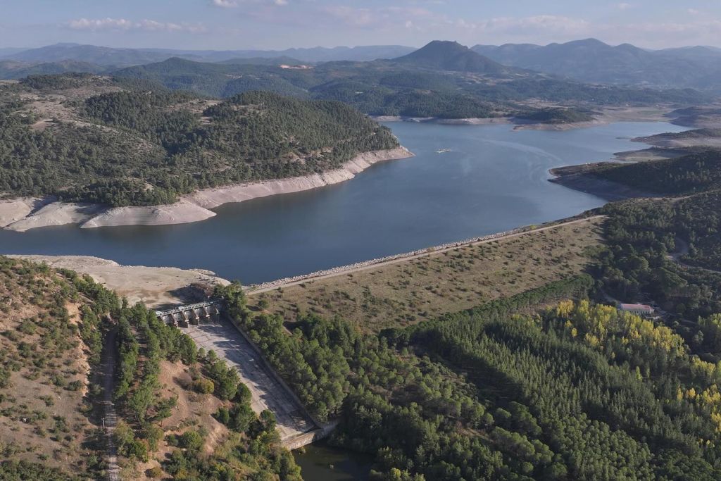 Devlet Su İşleri (DSİ) 25. Bölge Müdürlüğü ekipleri, Sındırgı’daki Çaygören