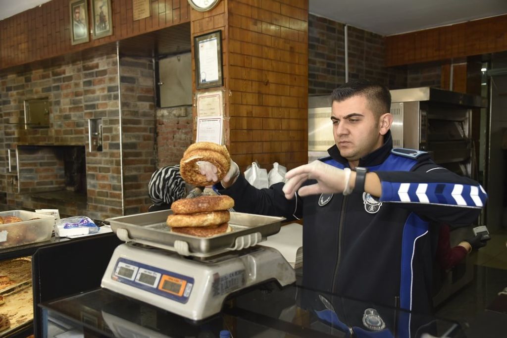 Dursunbey’de Fırınlara Sıkı Denetim! 566180352 18492142774079512 980974402698967433 n - Marmara Bölge Gazetesi