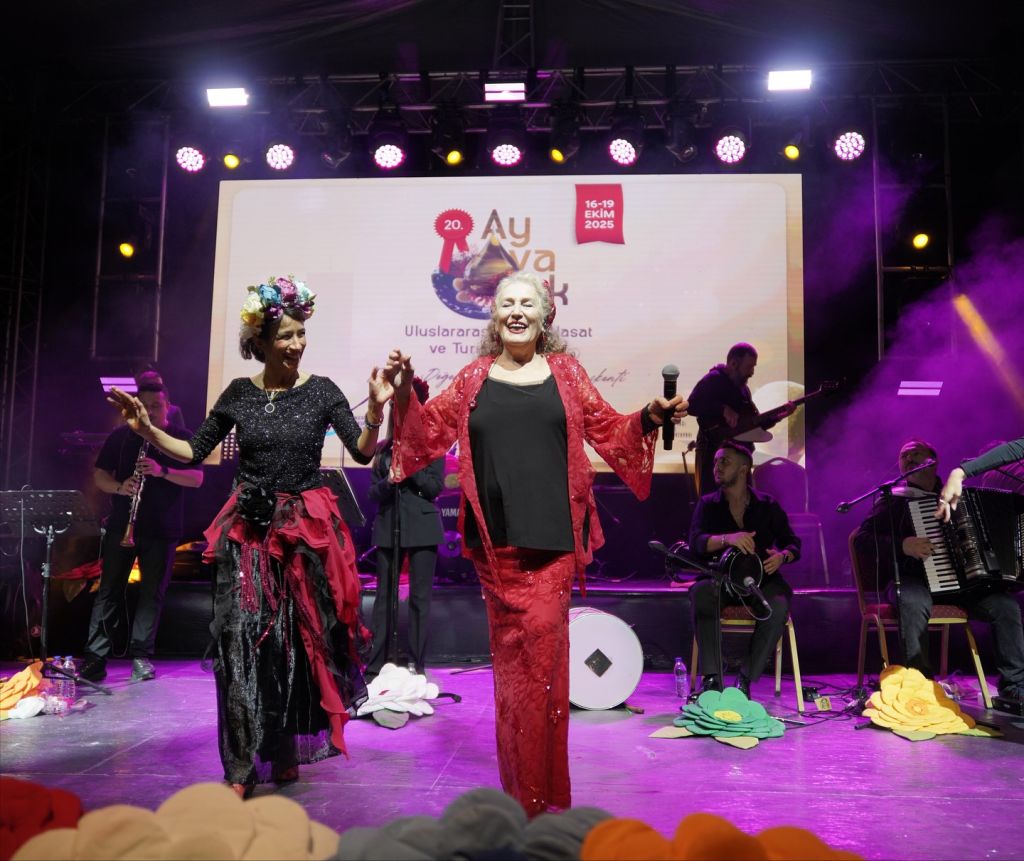 Balıkesir Ayvalık’ta geleneksel Büyük Hasat etkinliği bu yıl da renkli