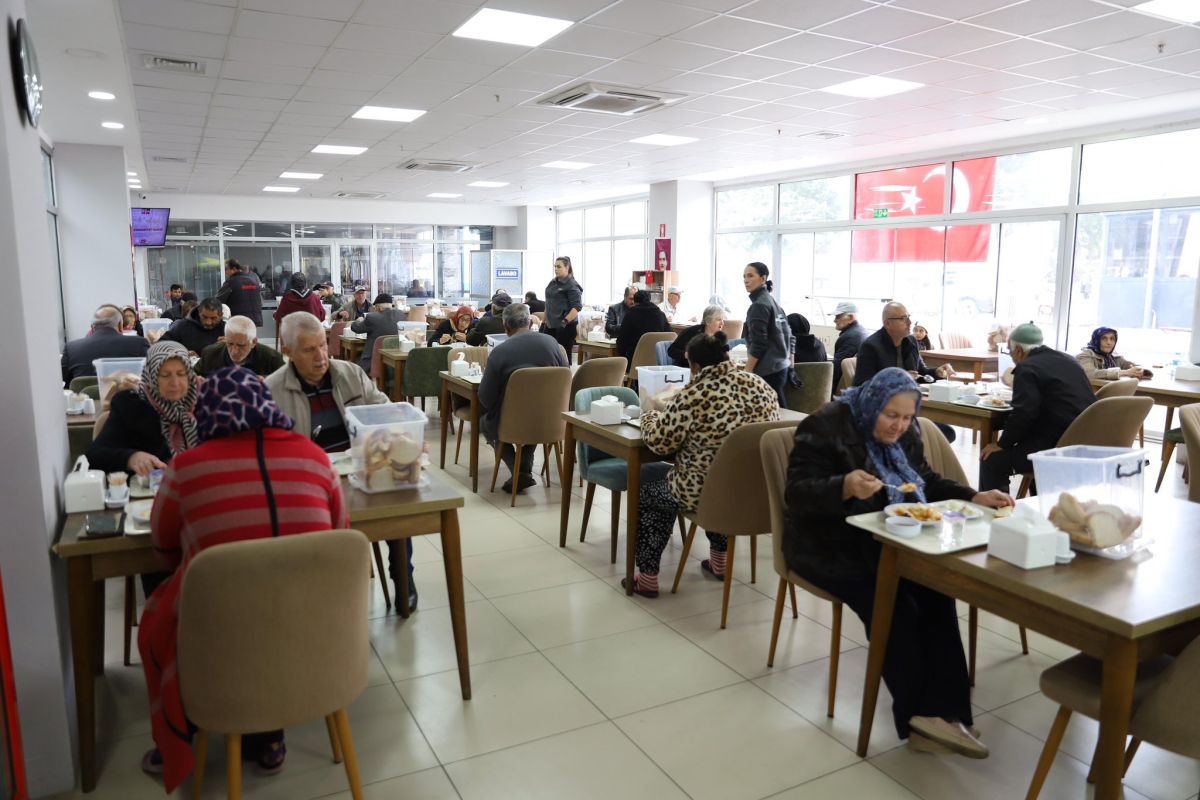 Bandırma Belediyesi, Atatürkçü Düşünce Derneği ile birlikte Cumhuriyet’in 102. yılı