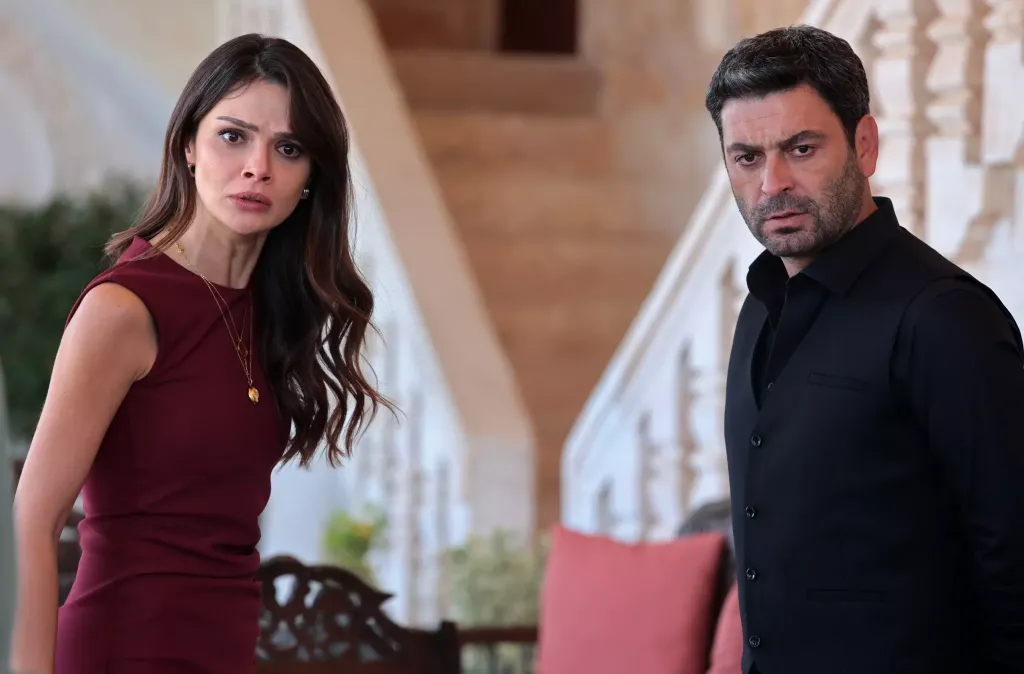 Kanal D’nin sevilen dizisi Uzak Şehir, 34. bölümüyle seyirciyi yine