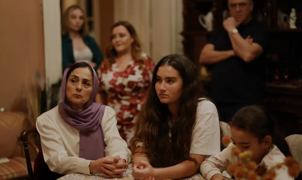 Star TV ekranlarında yayınlanan Sahipsizler dizisi, izleyiciyi her bölümde daha