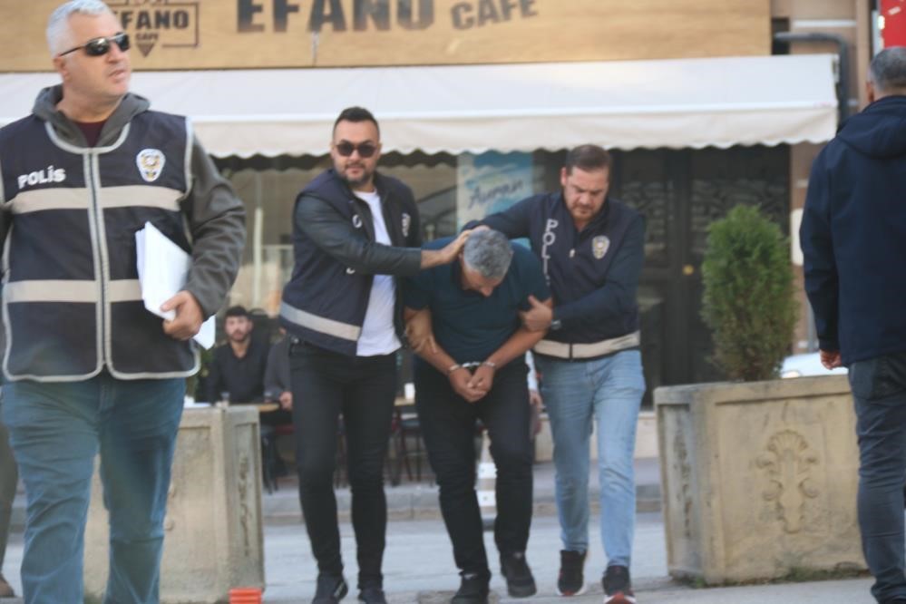 Market’de Küçük Çocuğu Tekmeledi! AW560642 02 - Marmara Bölge Gazetesi