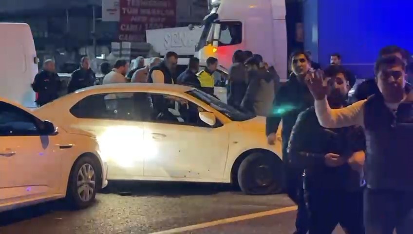 Cezaevinden Kaçtı, Sokak Ortasında Dehşet Saçtı: 3 Ölü, 7 Yaralı! AW562015 02 - Marmara Bölge Gazetesi