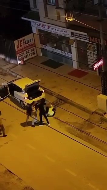 Tartıştığı Kadını Yerde Sürükledi AW569997 02 - Marmara Bölge Gazetesi