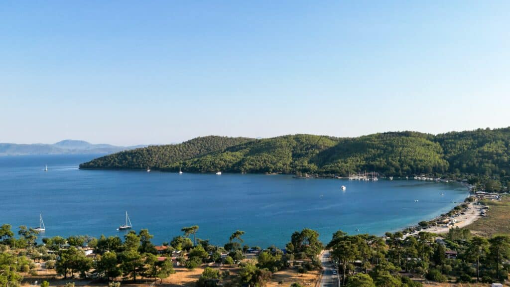 Ege’nin En Sessiz ve En Büyüleyici Kaçış Noktası AdobeStock 552439313 min 1024x576 1 - Marmara Bölge Gazetesi