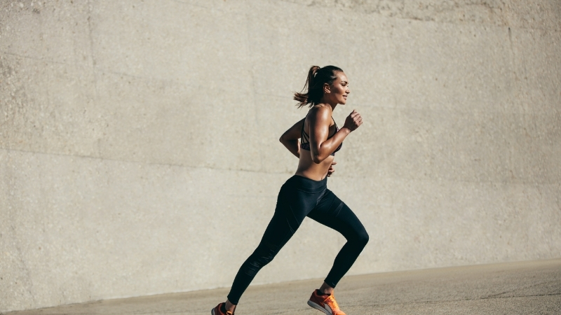 Prof. Dr. Canan Karatay, diz ağrılarının özellikle kadınlarda ve kilolu