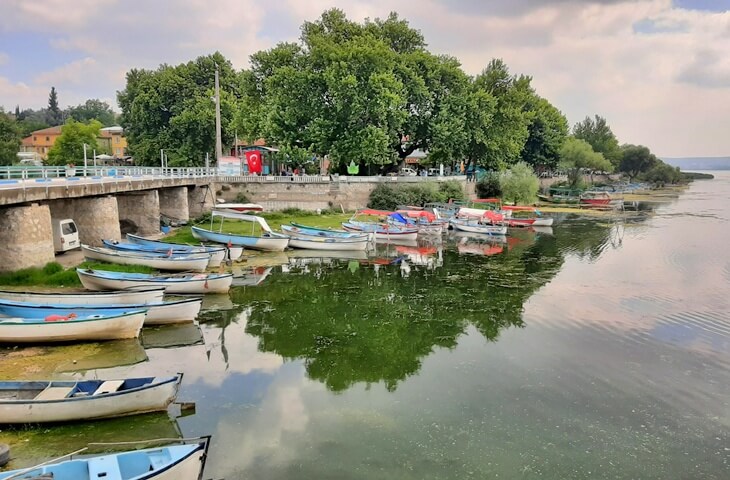 2 Bin Yıllık Tarihle Çevrili Göl Köyü! Aglayan Cinar Golyazi 1 1 - Marmara Bölge Gazetesi