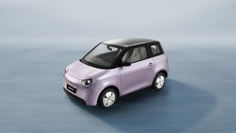 Çin’in köklü otomobil üreticilerinden Wuling, genç kullanıcıları hedefleyen yeni markası