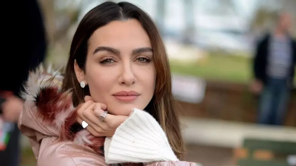 Birce Akalay 1 1 - Marmara Bölge Gazetesi
