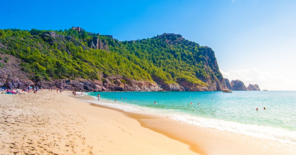 Altın Kumsalların ve Tarihin Buluştuğu Akdeniz Noktası Damlatas Beach in Alanya in Turkey - Marmara Bölge Gazetesi