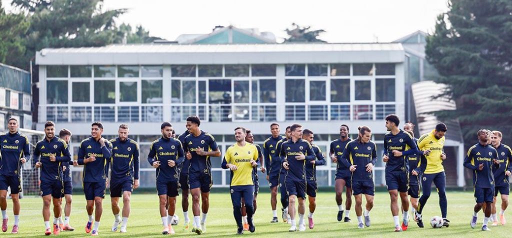 Fenerbahçe–Stuttgart Maçı Hangi Kanalda, Saat Kaçta? İşte Yayın Bilgileri! Ekran goruntusu 2025 10 23 173637 - Marmara Bölge Gazetesi