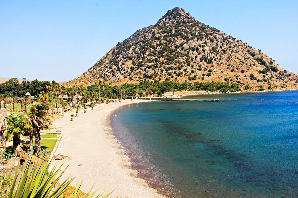 İncecik Kumu ve Sığ Deniziyle Tatilcilerin Yeni Gözdesi Karaincir Plajinda Yuzme ve Su Sporlari - Marmara Bölge Gazetesi