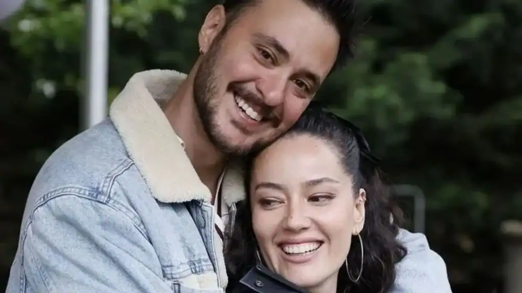 Pelin Akilden bosanma konusunda ilk aciklama geldi Kari koca olarak yollarimizi ayirdik 1024x576 1 - Marmara Bölge Gazetesi