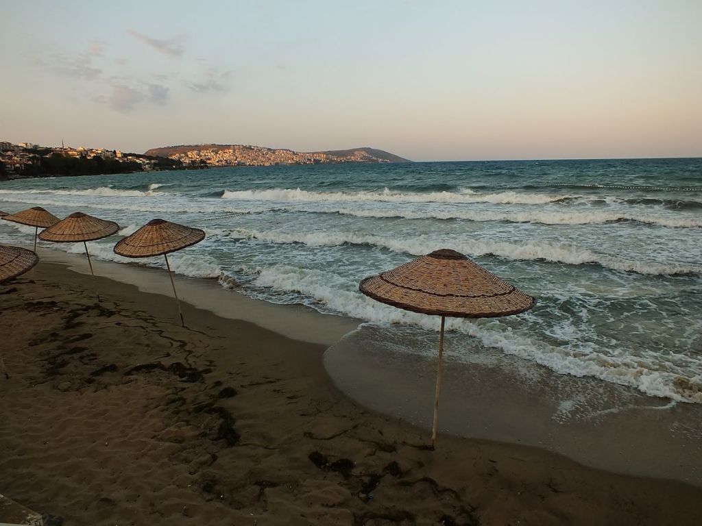 Sadelik ve Doğallığın Birleştiği Tatil Deneyimi Sinop Plajlari Mobil Plaji 01 - Marmara Bölge Gazetesi