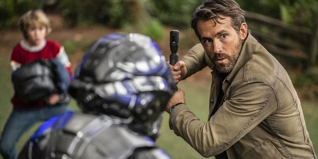 Yağmurlu Havalar İçin Ailece İzlenecek 15 Harika Film The Adam Project - Marmara Bölge Gazetesi