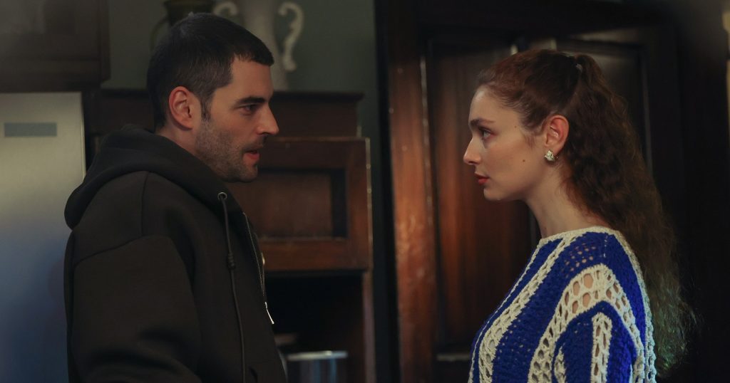 Show Tv ekranlarının yeni gözdesi Veliaht dizisi, her bölümüyle izleyiciyi