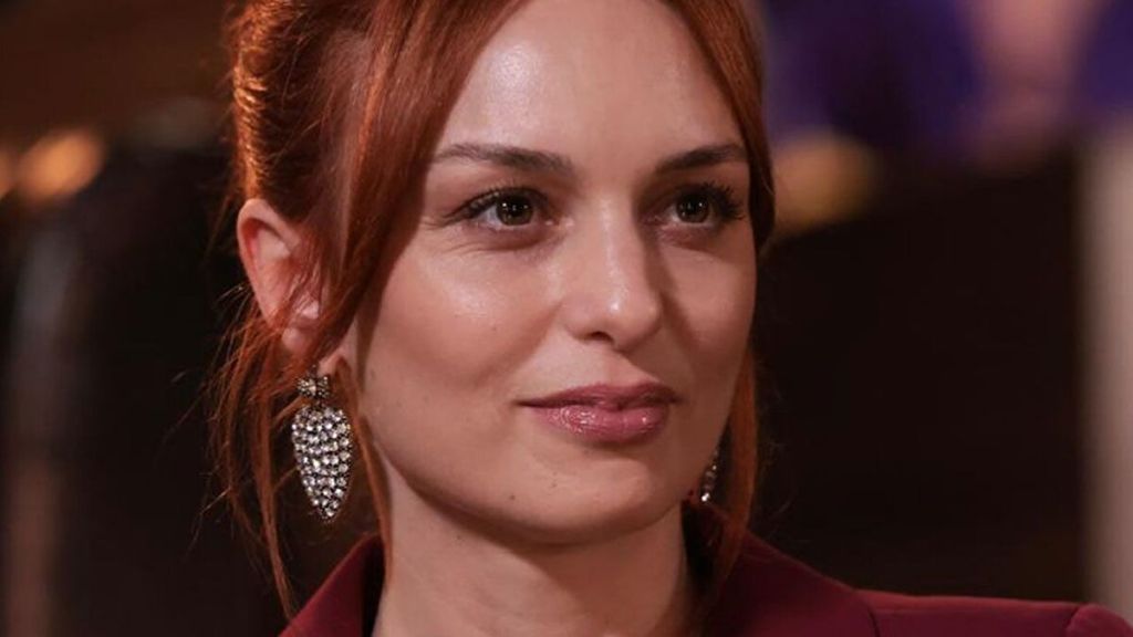 Oyuncu Nilperi Şahinkaya, annesi Meltem Vural’ı kaybettikten yaklaşık bir buçuk