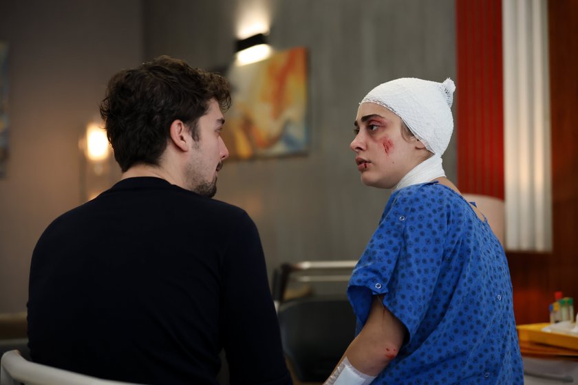 Ekranların sevilen yapımlarından Bahar, son bölümüyle izleyicileri yine ekrana kilitledi.