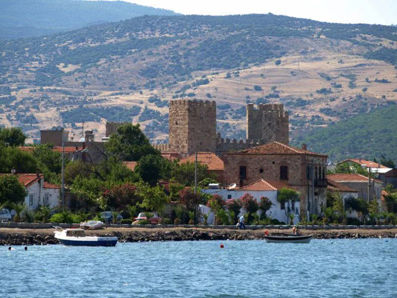 Ege’nin En Sessiz, En Güzel Kıyısı! candarl 27 52cca758.jpeg - Marmara Bölge Gazetesi