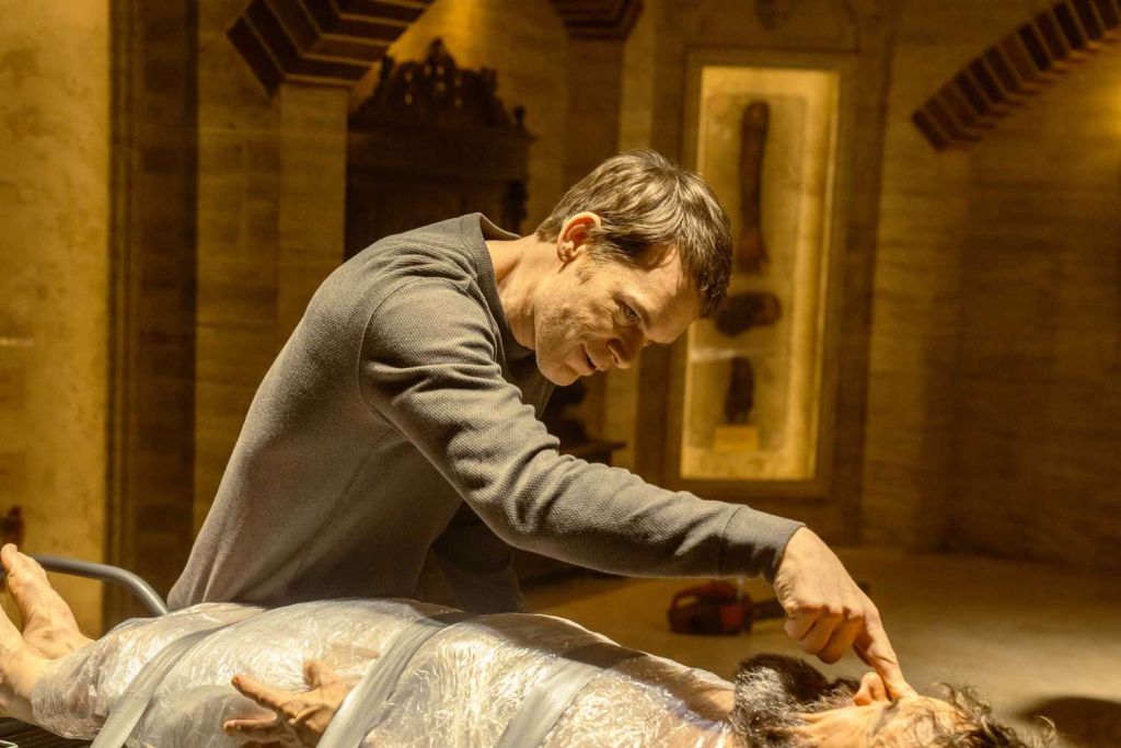 Michael C. Hall’un efsanevi seri katil karakteriyle geri döndüğü “Dexter: