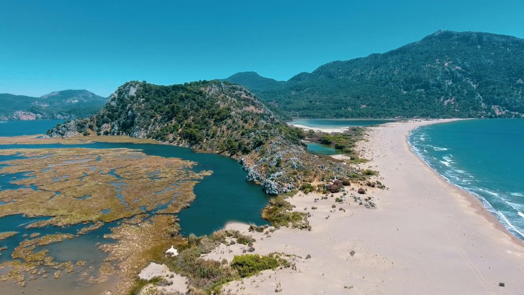Egenin Derinliklerinde Gizlenen Tatil Sırrı iztuzuplaji t - Marmara Bölge Gazetesi