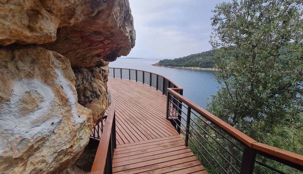 Cunda’nın En Gizemli Noktası! ortunc koyu1 1536x1152 1 - Marmara Bölge Gazetesi