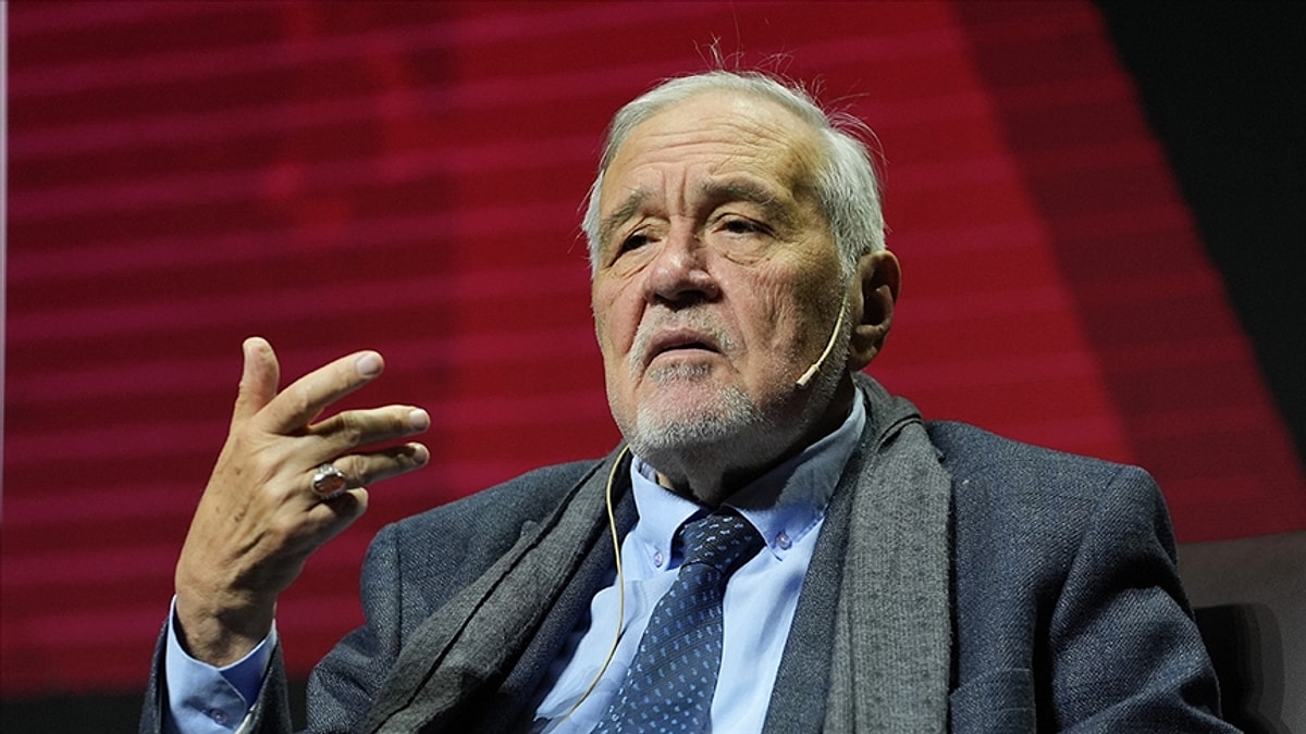 Cumhuriyet’in 102. yılı kutlanırken tarihçi Prof. Dr. İlber Ortaylı, sosyal