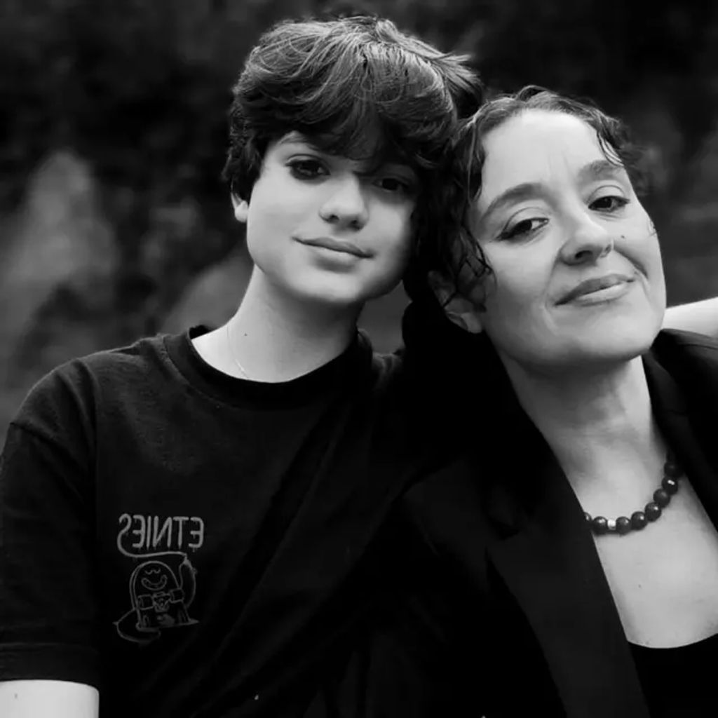 Güllü'nün Ahmet Minguzzi'ye Yazdığı Şarkısı Gündem Oldu! s b09db21b2bb3b20c6b709dc308d61c3b3ebf4faf - Marmara Bölge Gazetesi