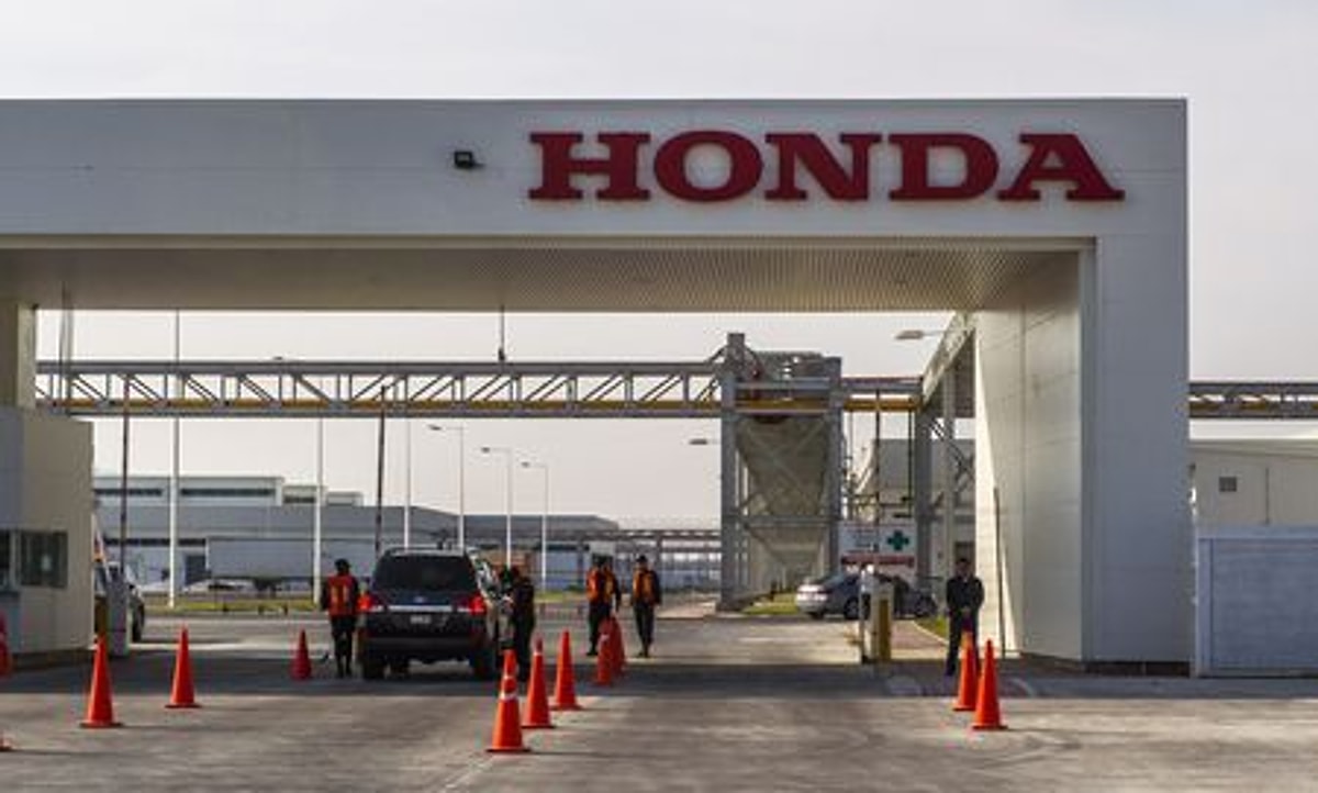 Dev Otomotiv Fabrikasında Üretim Durdu s c9077de2d99560be1cfe7d979a27cfa3bd7020b1 - Marmara Bölge Gazetesi