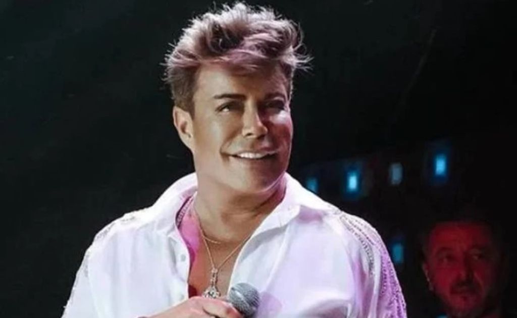 Ünlü şarkıcı ve sunucu Fatih Ürek, geçirdiği ani rahatsızlık sonucu