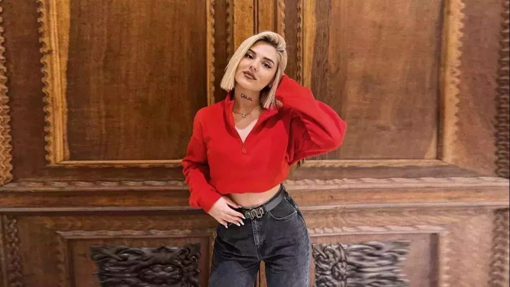 Eski Kısmetse Olur Yarışmacısı Dolgularını Eritince Değişimi Gündem Oldu s e257282deeb5e176e58bbc62e2e3c426f7cd953d - Marmara Bölge Gazetesi
