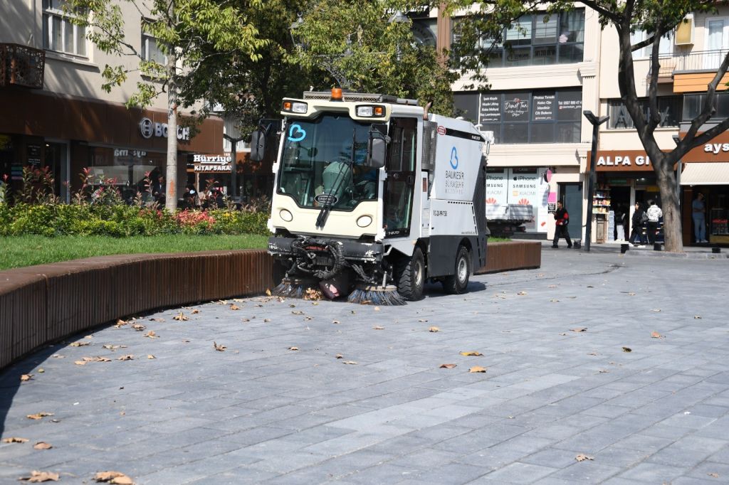 thumbnail buyuksehirden sehrin dort bir yaninda temizlik seferberligi 6 - Marmara Bölge Gazetesi