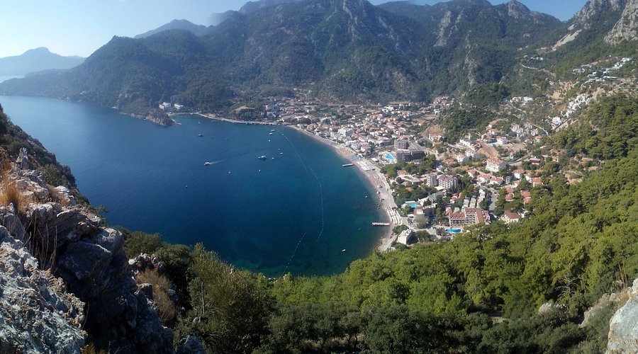 Tatilin En Doğal Hali: Sessiz ve Büyüleyici Bir Sahil turunc panorama - Marmara Bölge Gazetesi