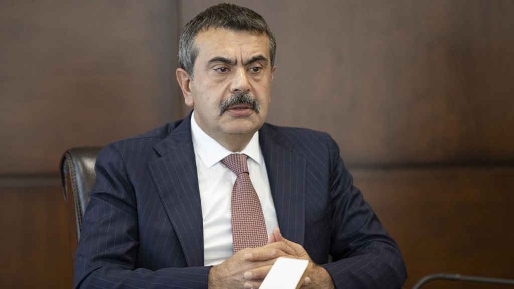 Okullardaki Sınav Sistemi Değişiyor! yusuf tekin aa 2056116 - Marmara Bölge Gazetesi