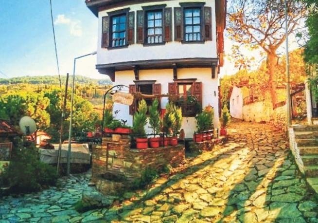 İzmir’in Zamanı Durduran Köyleri! 0x0 izmirin huzur dolu koyleri 1746291943827 - Marmara Bölge Gazetesi
