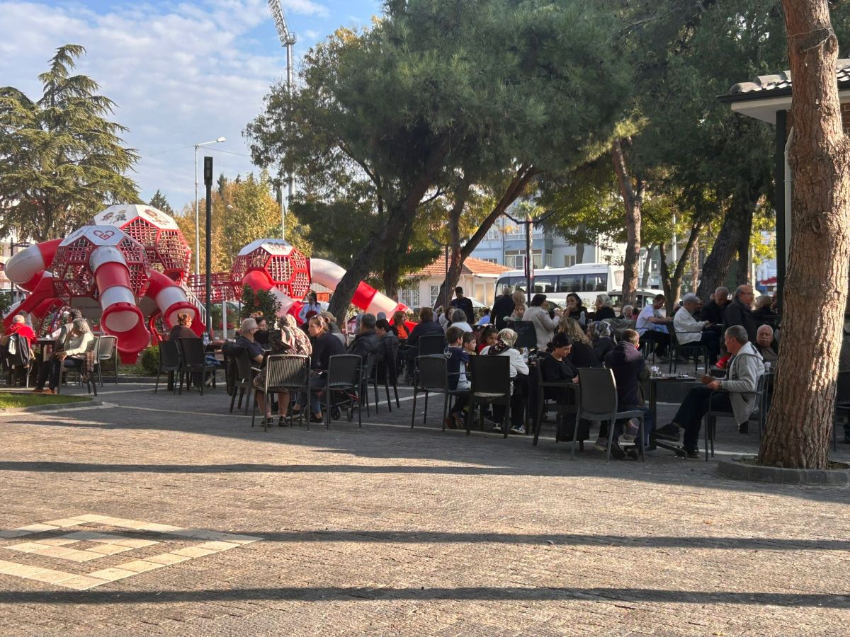 Balıkesir’de Deprem Alarmı: Halk Sokaklara Döküldü, Okullar Boşaldı 1 1 - Marmara Bölge Gazetesi