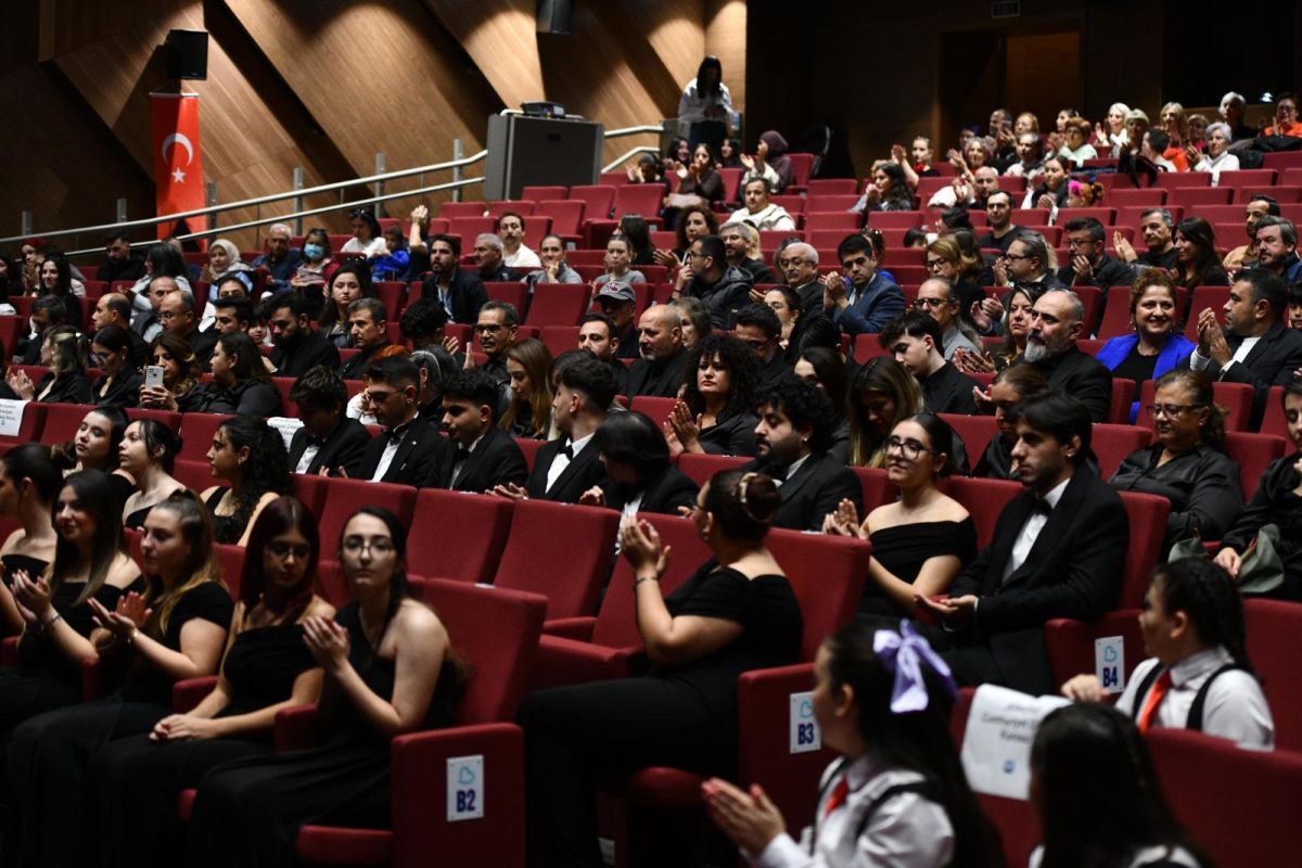 Türkiye’nin En İyi Koroları Balıkesir’de 1d3fd886 5940 4ac8 a494 dbe0f7e78eab - Marmara Bölge Gazetesi