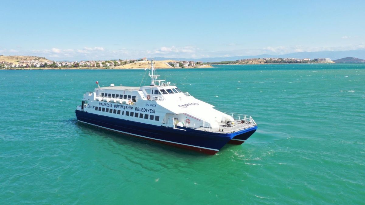 Balıkesir Büyükşehir Belediyesi, Ayvalık’ın ardından Akçay–Midilli seferleri için de düğmeye