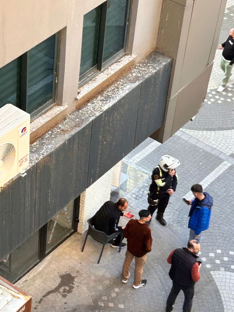 SON DAKİKA! Balıkesir Çarşıda Kavga: 1 Yaralı! 4583c440 5ff9 4285 9e79 617d0b882c18 - Marmara Bölge Gazetesi