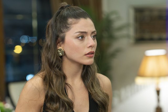 Kızılcık Şerbeti’nin 113. bölümü nefes kesen gelişmelere sahne oldu. İhanetler