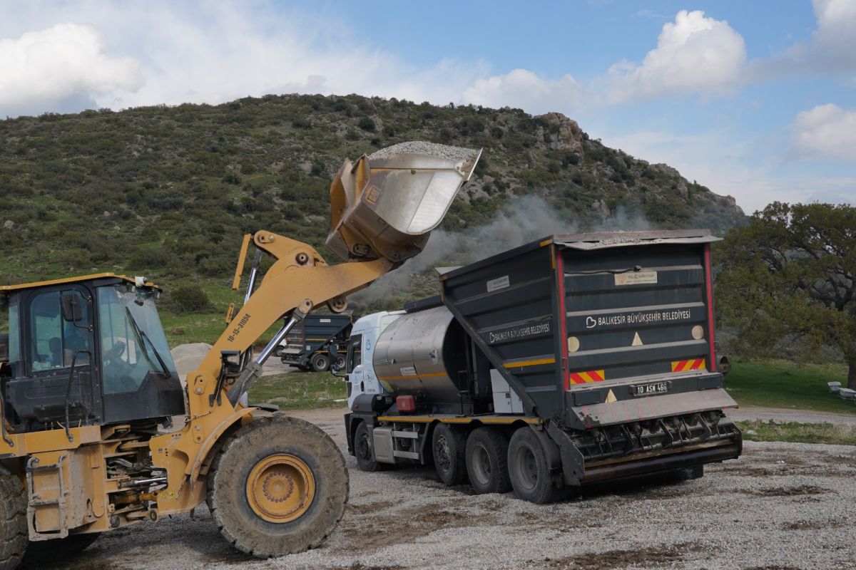 Balıkesir’e 5 Kilometrelik Yol 4ae5abbb e288 45f2 a0ad 3516e20e1d5b - Marmara Bölge Gazetesi