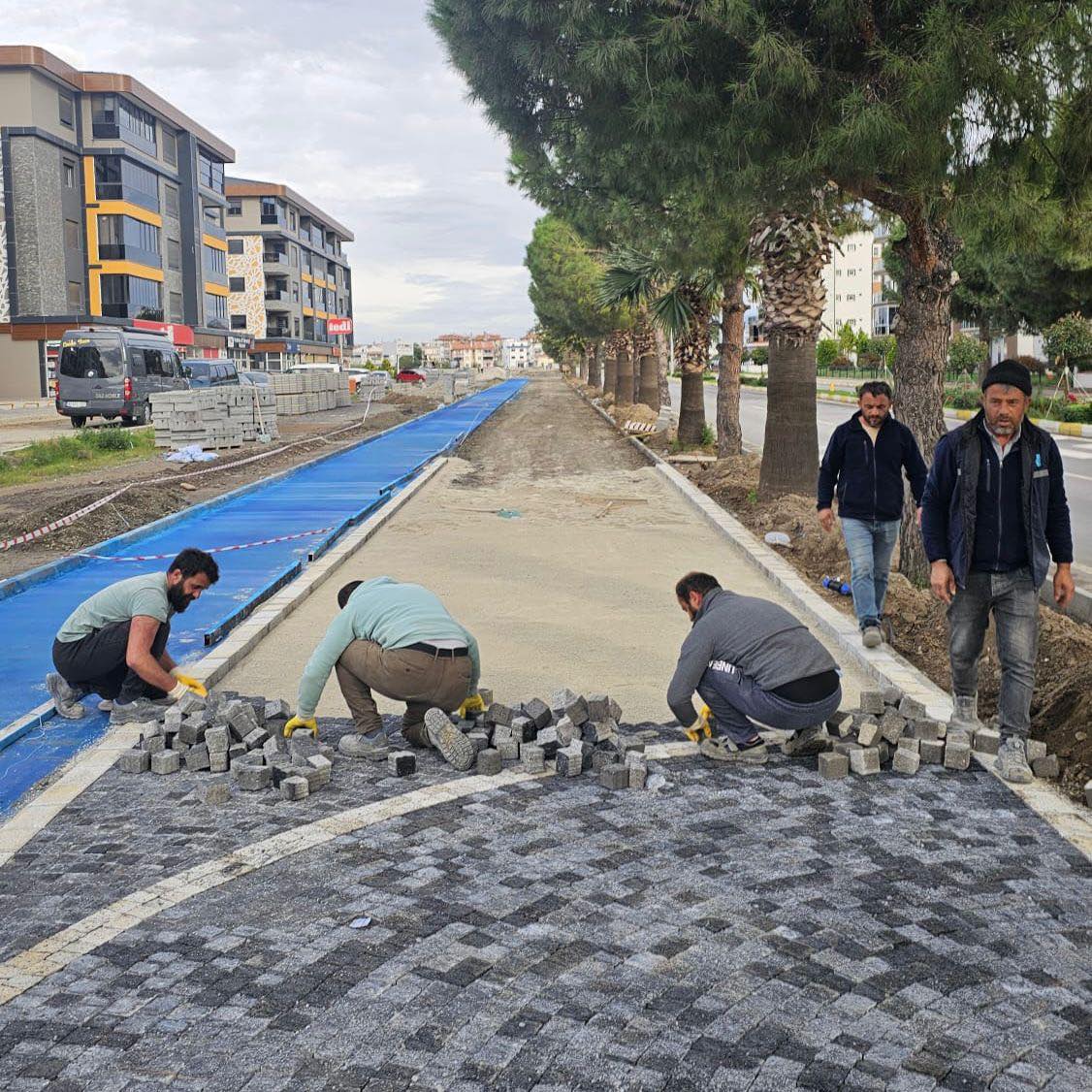 Burhaniye’de Belediye Ekipleri Sahada! 5 15 - Marmara Bölge Gazetesi