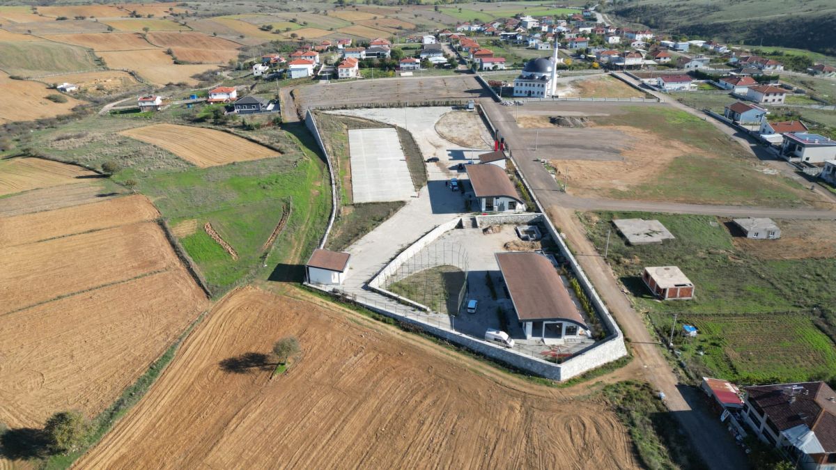 Karesi Belediyesi, Naipli Mahallesi’nde yapımı süren Karesi Kent Park projesinde