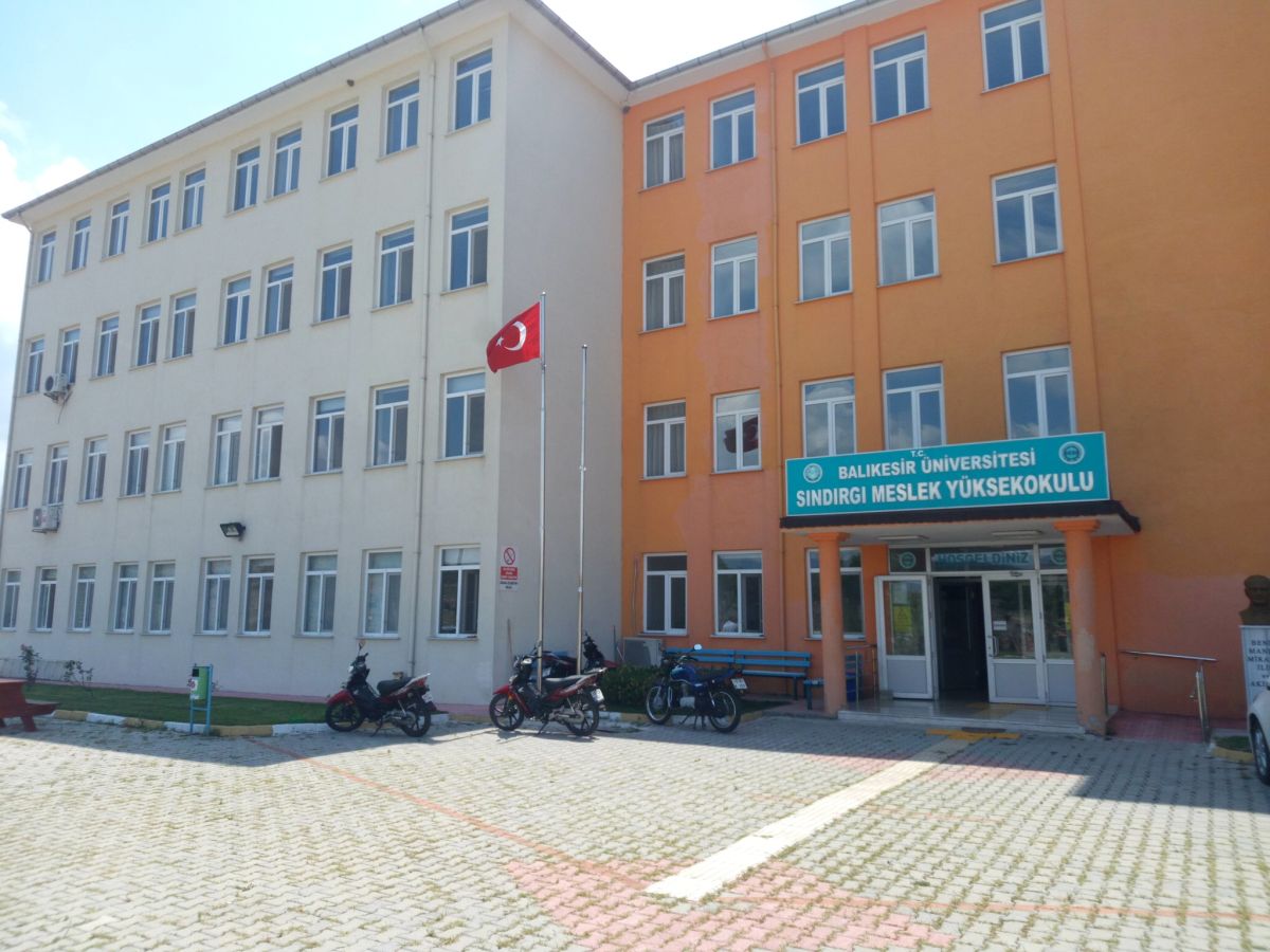 Balıkesir Üniversitesi Senatosu, Sındırgı’da meydana gelen depremler nedeniyle 2025-2026 Eğitim-Öğretim