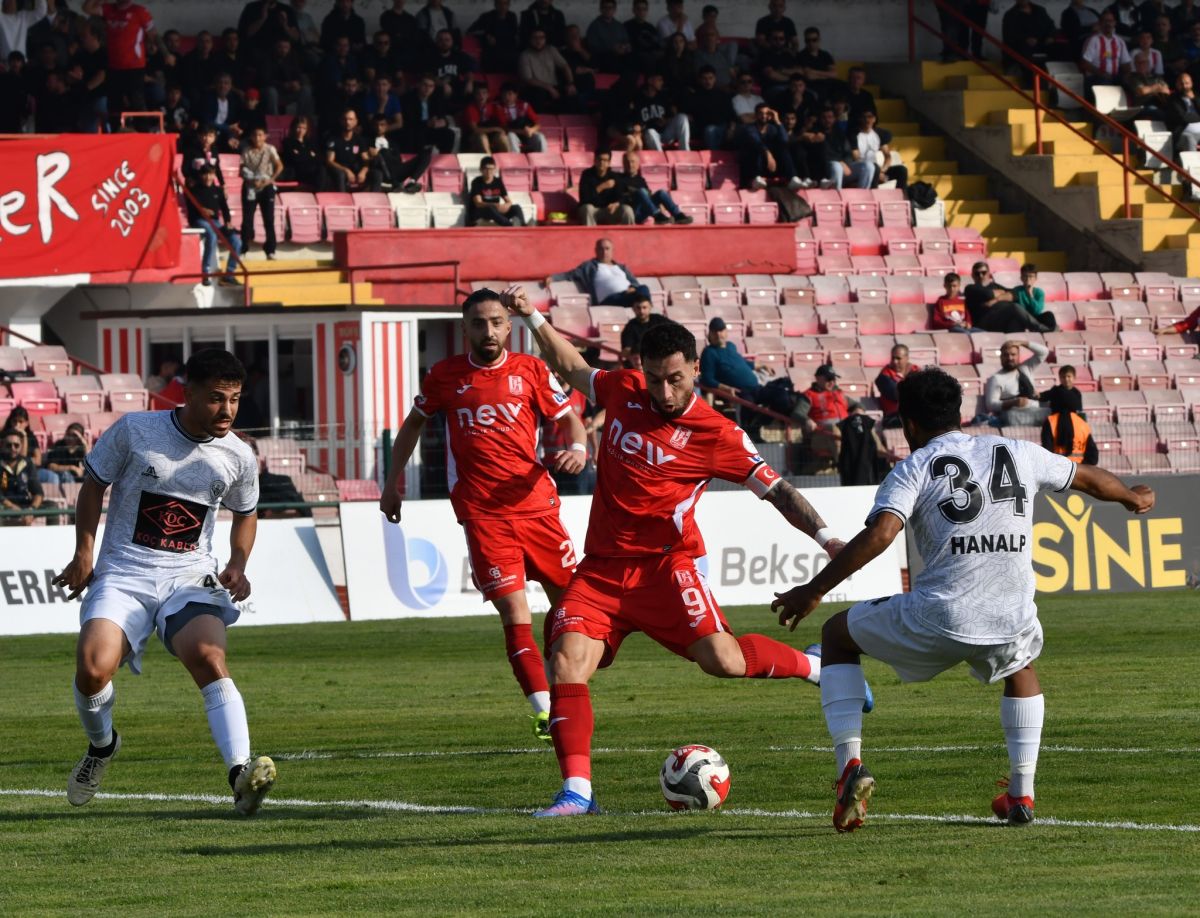 Balıkesirspor Nazillispor’u 3-0 Mağlup Etti 575110654 1389682573166809 4044699146907360123 n - Marmara Bölge Gazetesi