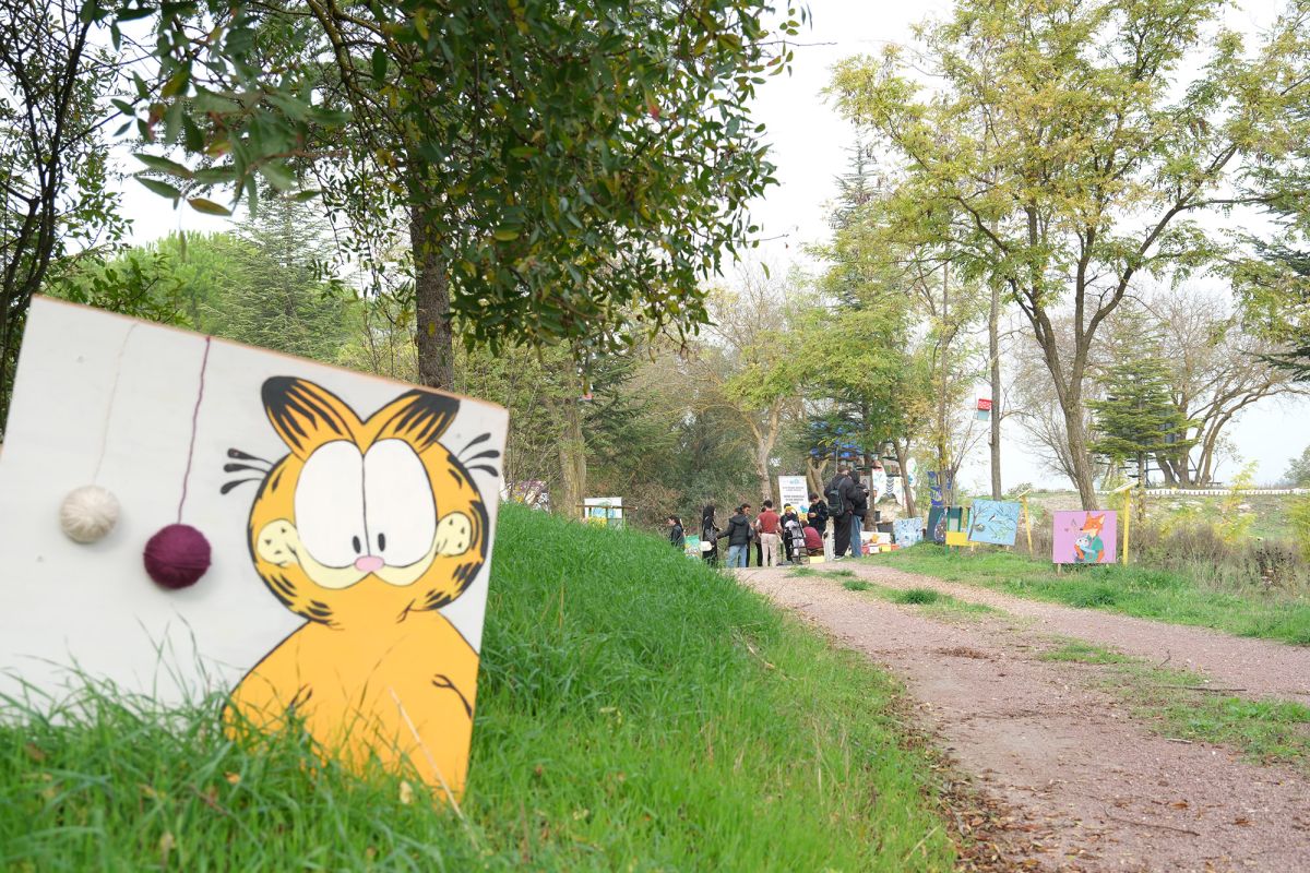 Balıkesir Üniversitesi öğrencileri, “Sosyal Sorumluluk ve Geri Dönüşüm Projesi” kapsamında